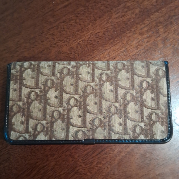 Dior Brown Monogram Key Holder - Picture 3 of 16